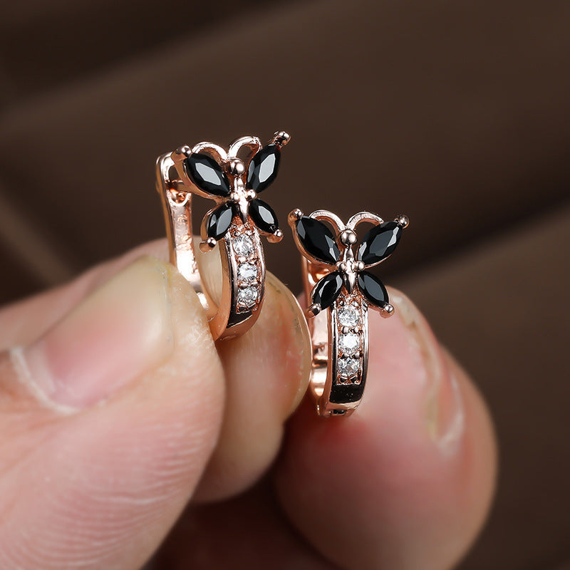Women's Vintage Pastoral Style Edge Inlaid Zircon Small Butterfly Clip Earrings
