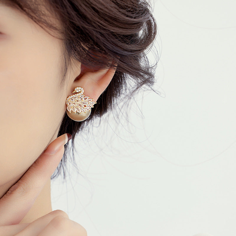 Light Luxury High-grade Graceful Sier Needle Fashion Stud Earrings