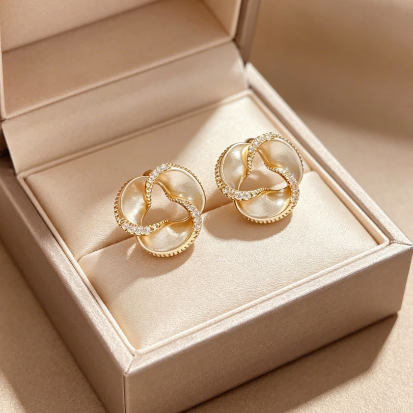 Temperament Inlaid Zircon Delicate Pearl High-grade Light Luxury Korean Style Stud Earrings