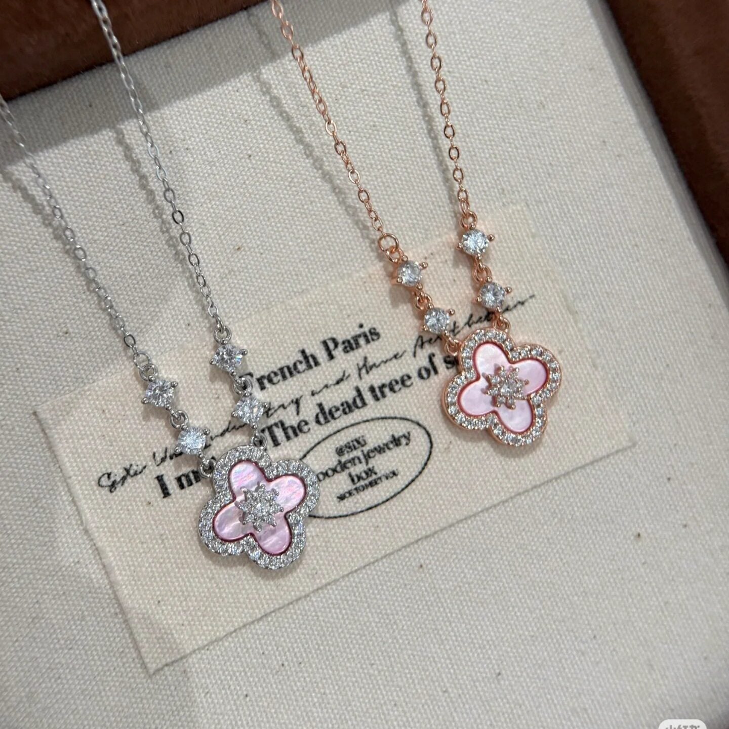 Imitation Pink Shell Four-leaf Flower Ear Drawable Graceful Fashionable Clavicle Bracelet