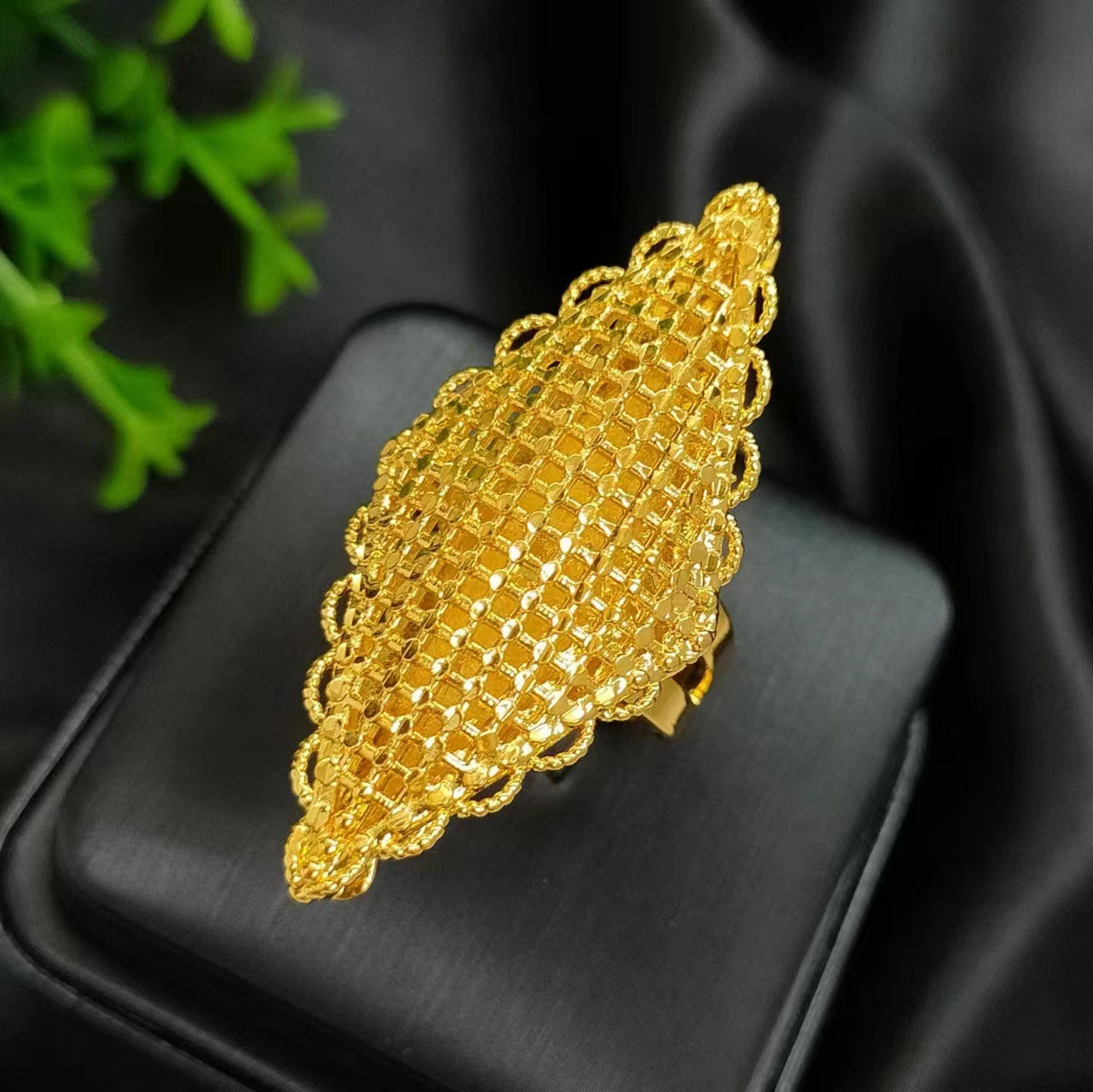 Women's Gold-plated Wheat Index Finger Does Not Fade Design Copper Ring