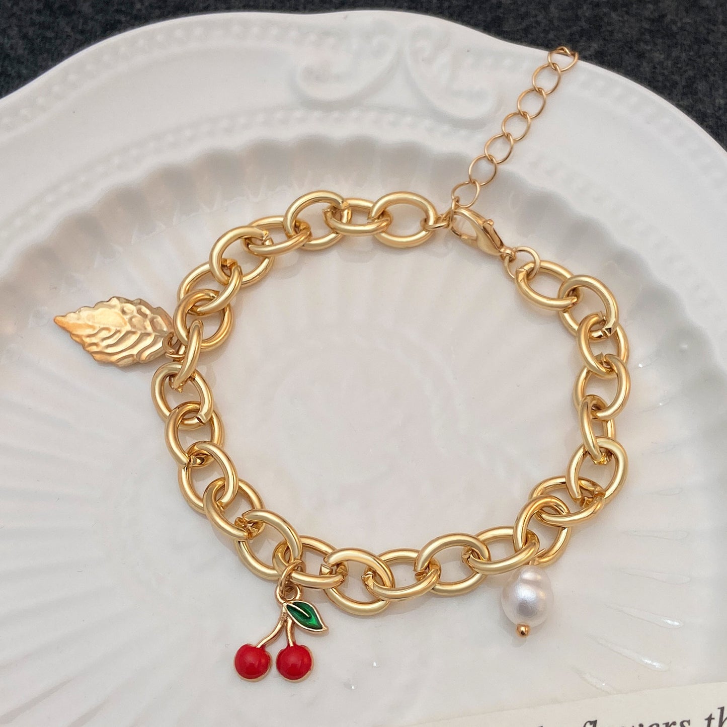 Korean Style Simple Strawberry Sweet Loving Heart Bracelet