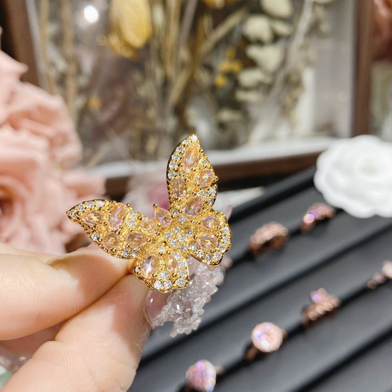 Camellia French Entry Lux Meteor Row Diamond Female Rings