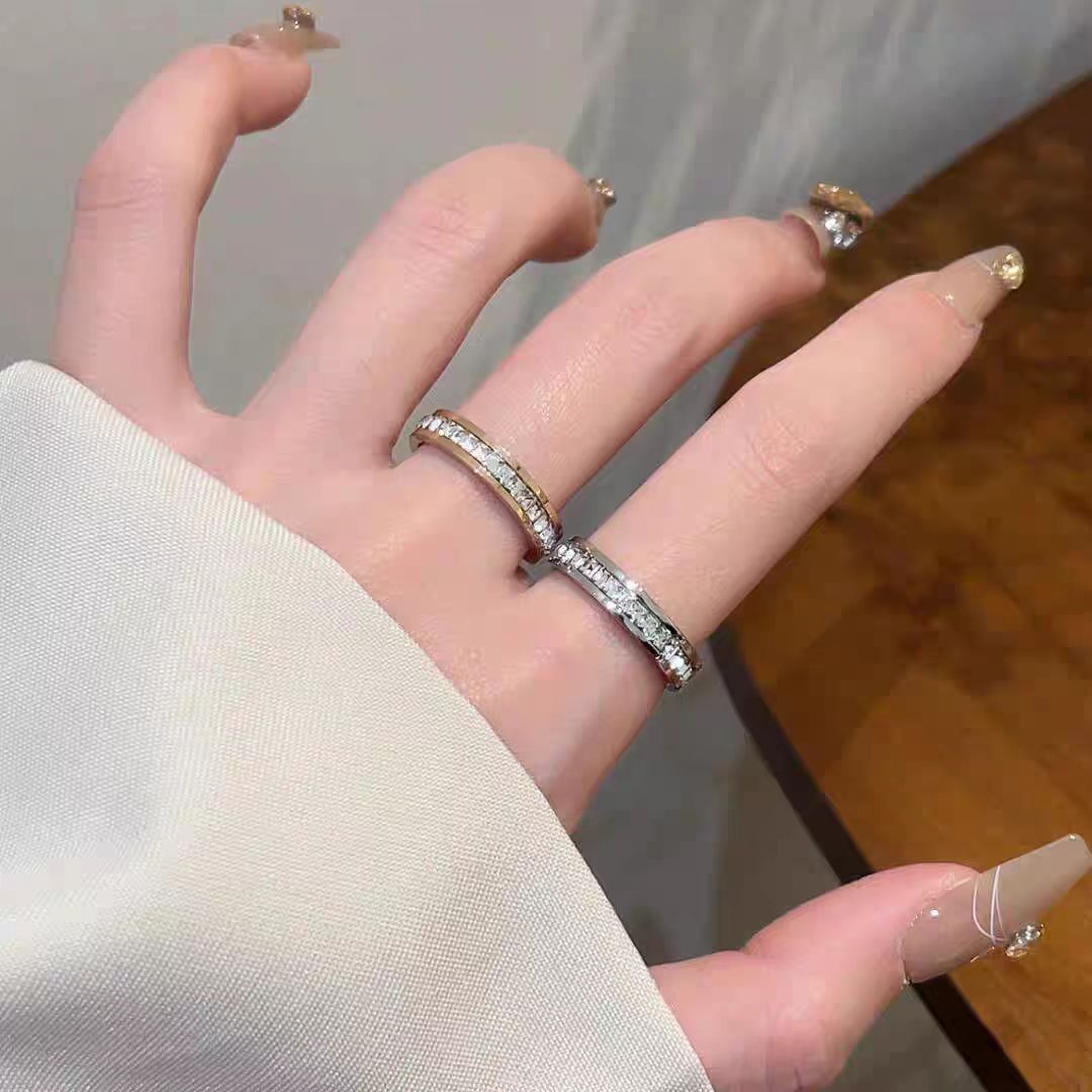 Starry Female Titanium Steel No Fading Full Diamond Cold Wind Rings
