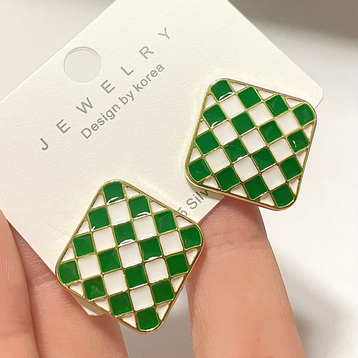 Women's Square For Niche Temperament Black White Design Stud Earrings
