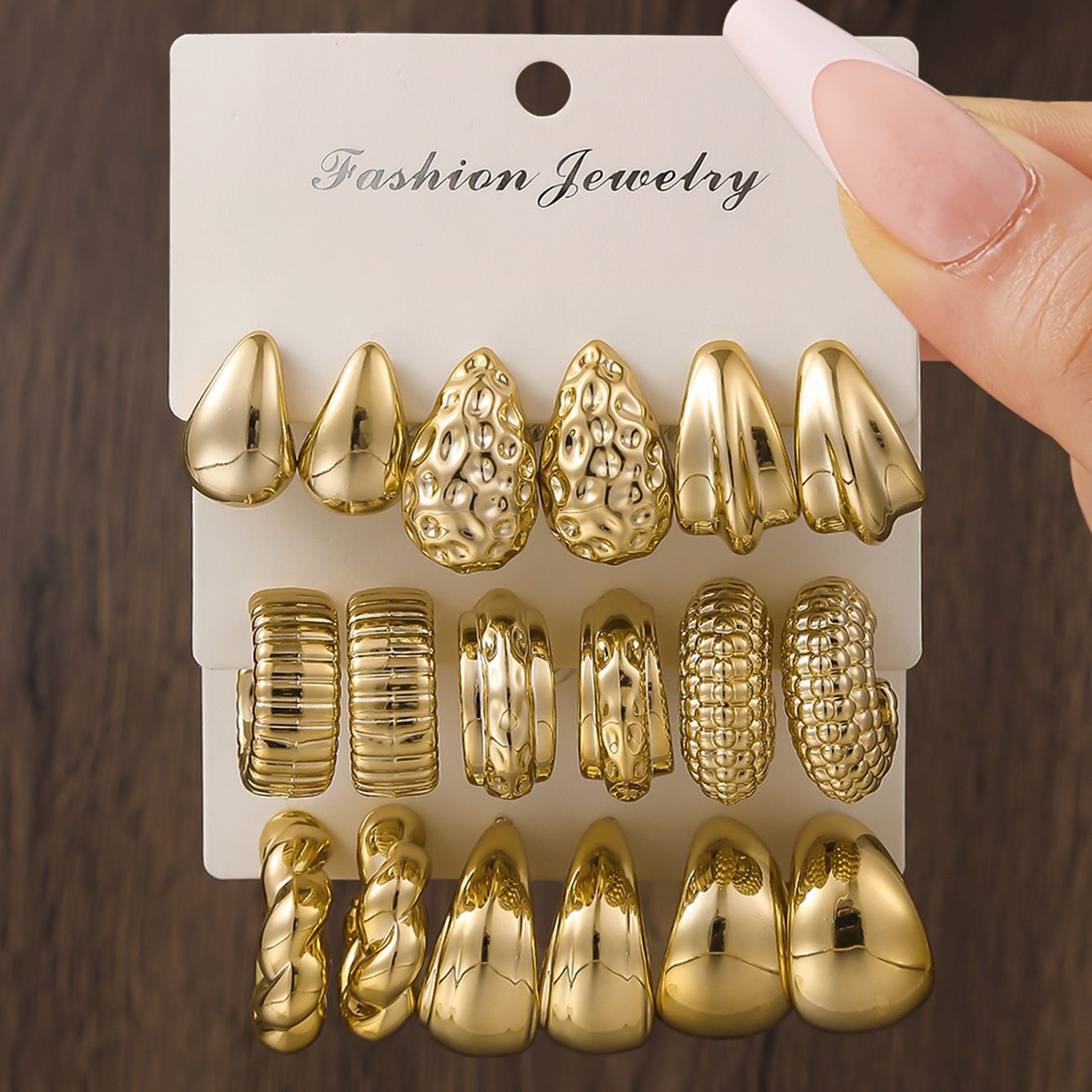 Women's Gold Geometric Fashionable High Sense Combination Earrings