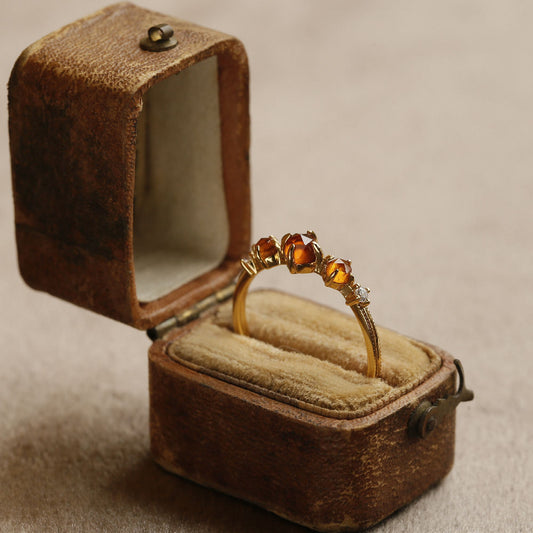 Women's Fantasy Orange Garnet High-grade Retro Temperament Rings