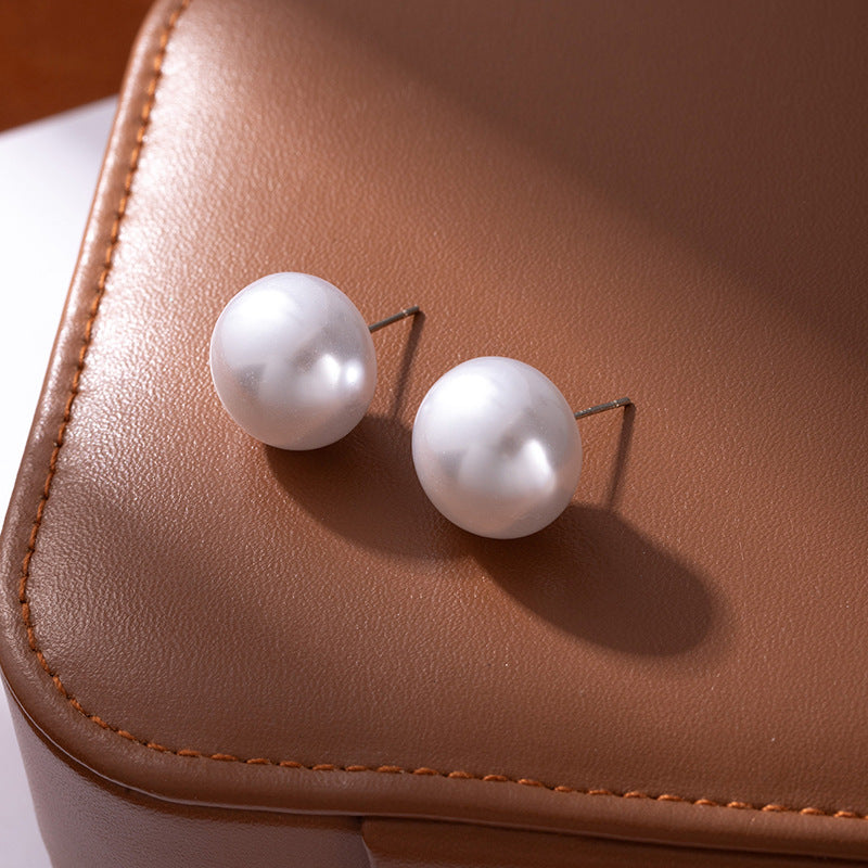 Bread Pearl Female Sier Needle High-grade Light Luxury Shell Pearls Stud Earrings