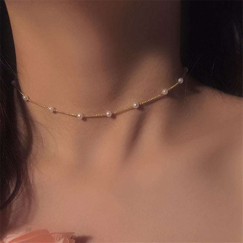 Women's French Vintage Pearl Fashion Short Neck Necklace