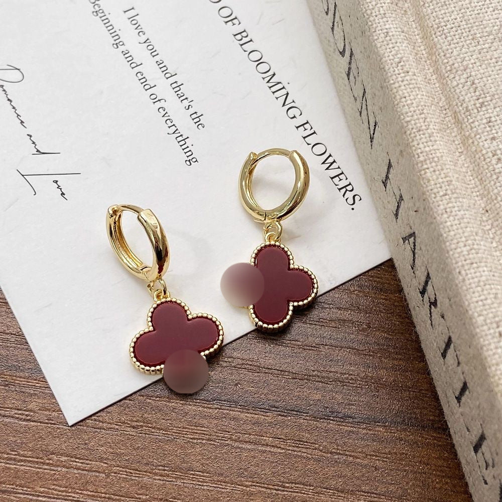 Women's High-grade Ear Clip Light Luxury Niche Design Titanium Steel No Earrings