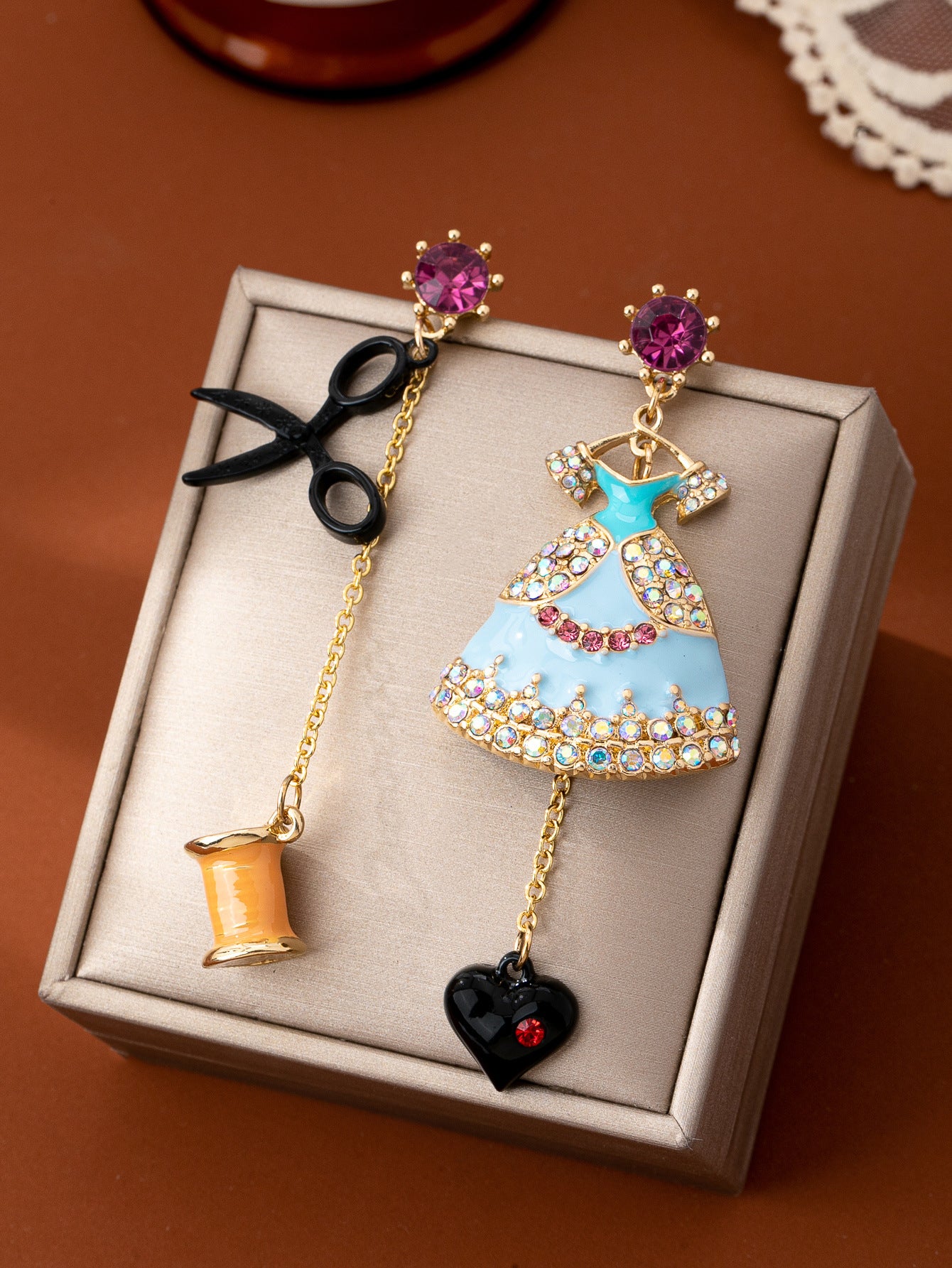 Fairy Tale Style Asymmetric Princess Dress Scissors Spool Black Peach Earrings