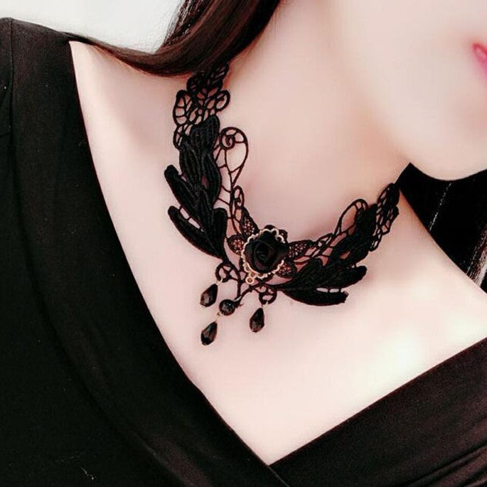 Elegant Fashion Gothic Vintage Lace Hollow Necklace
