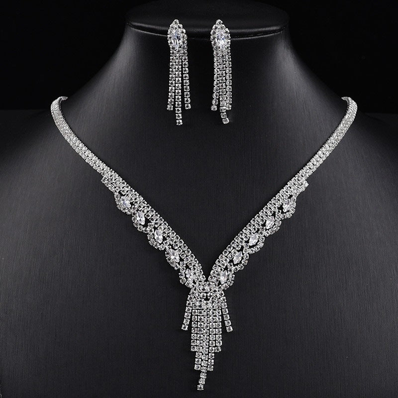 Fashion Claw Chain Zircon Elegant Design High Sense Necklace