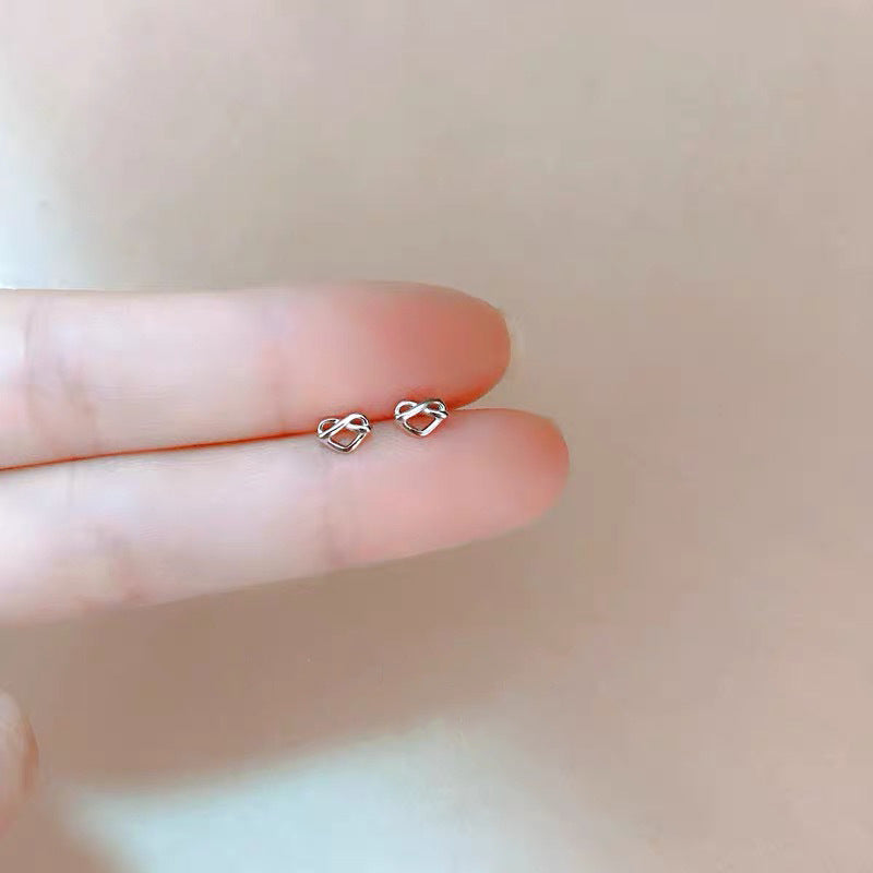 Sier For Female Fashionable Simple Small Earrings