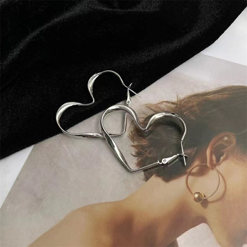 Women's High-grade Simple Metal Cold Style Graceful Earrings