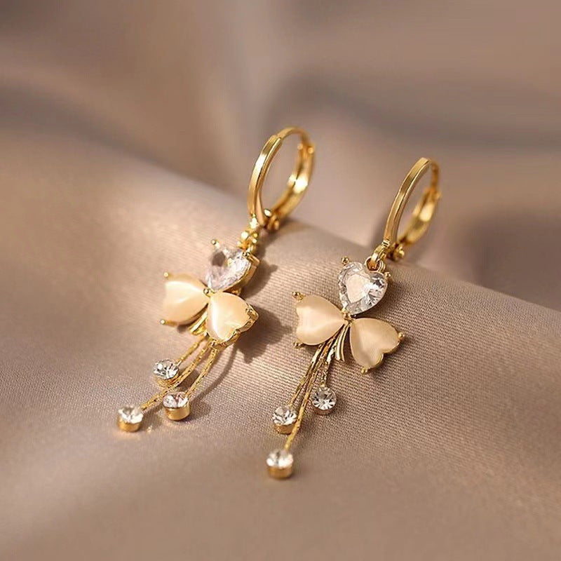 Light Luxury Clover Niche High Sense Tassel Stud Earrings