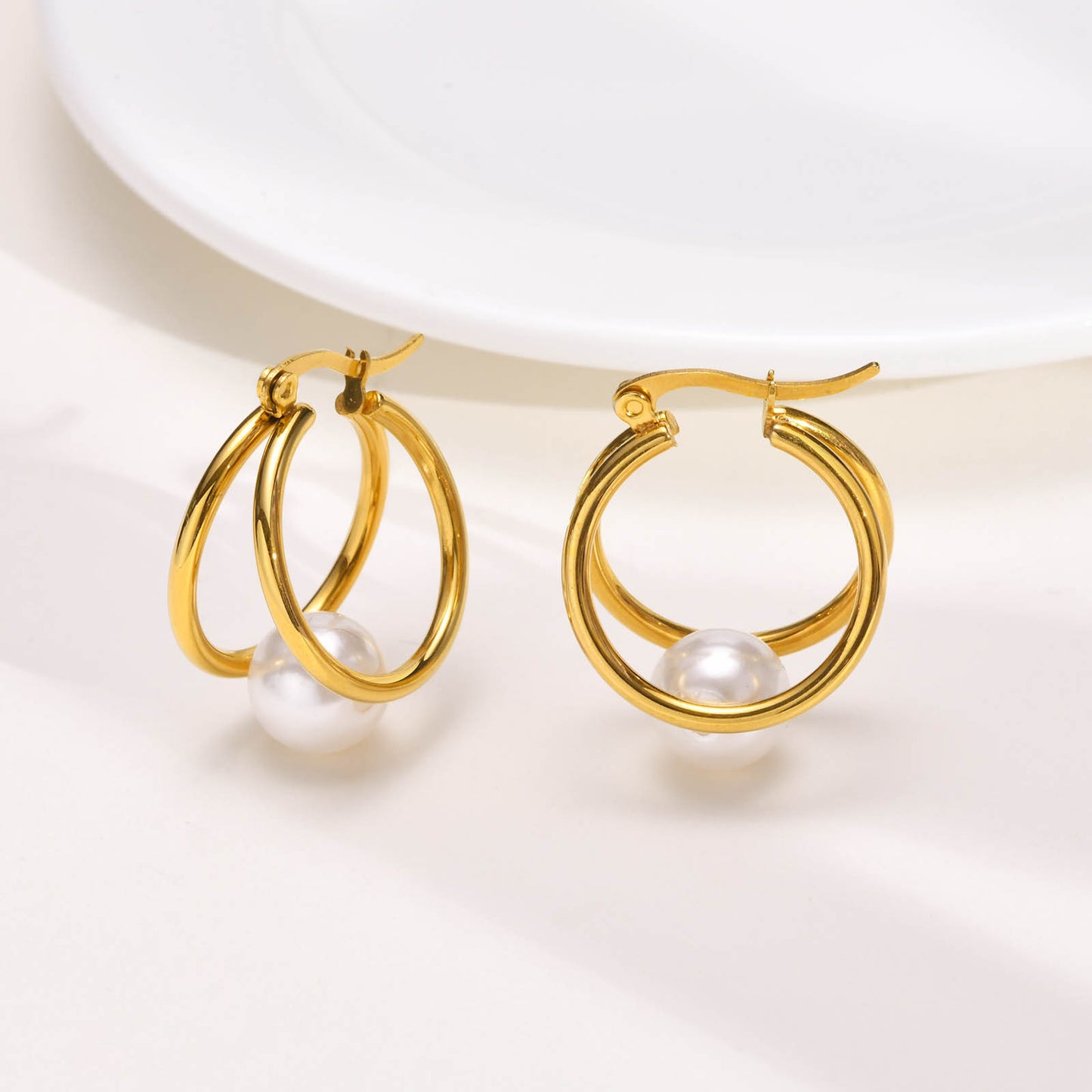 Women's Titanium Steel Double Pearl Gold Single Elegant Earrings