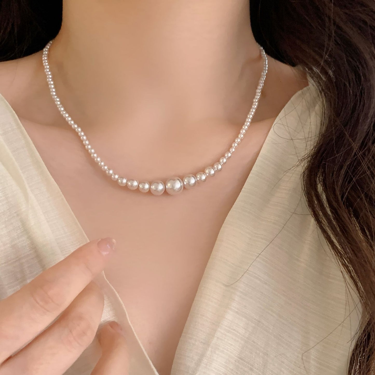 French Designer Light Luxury High-grade Pearl Fashion Sweater Necklace