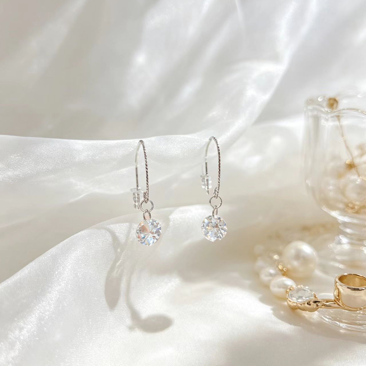 Women's Feeling Smart Rhinestone Water Drop Ear Hook Exquisite Small Square Earrings