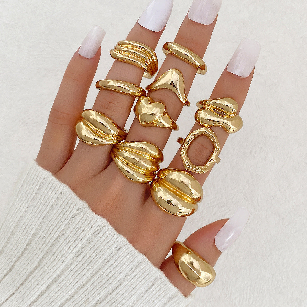 Women's Exaggerated Personalized Gold Irregular Oval Heart-shaped Open Rings