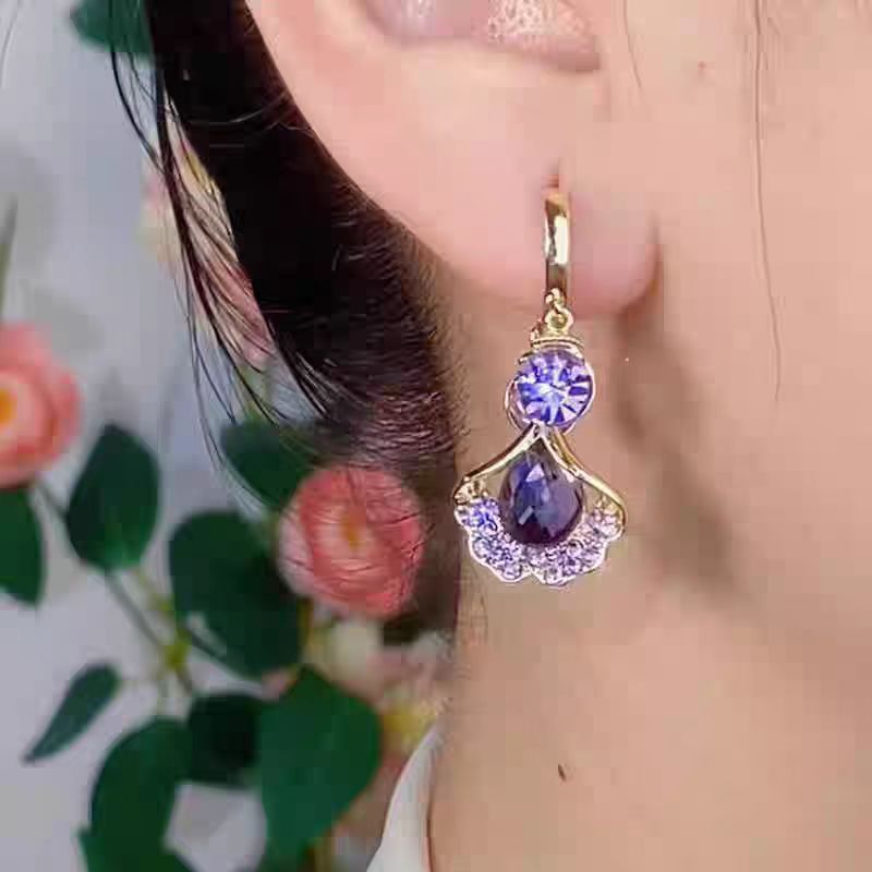 Women's Crystal Ear Clips Ginkgo Leaf Fashion Design Sense Elegant Wild Stud Earrings