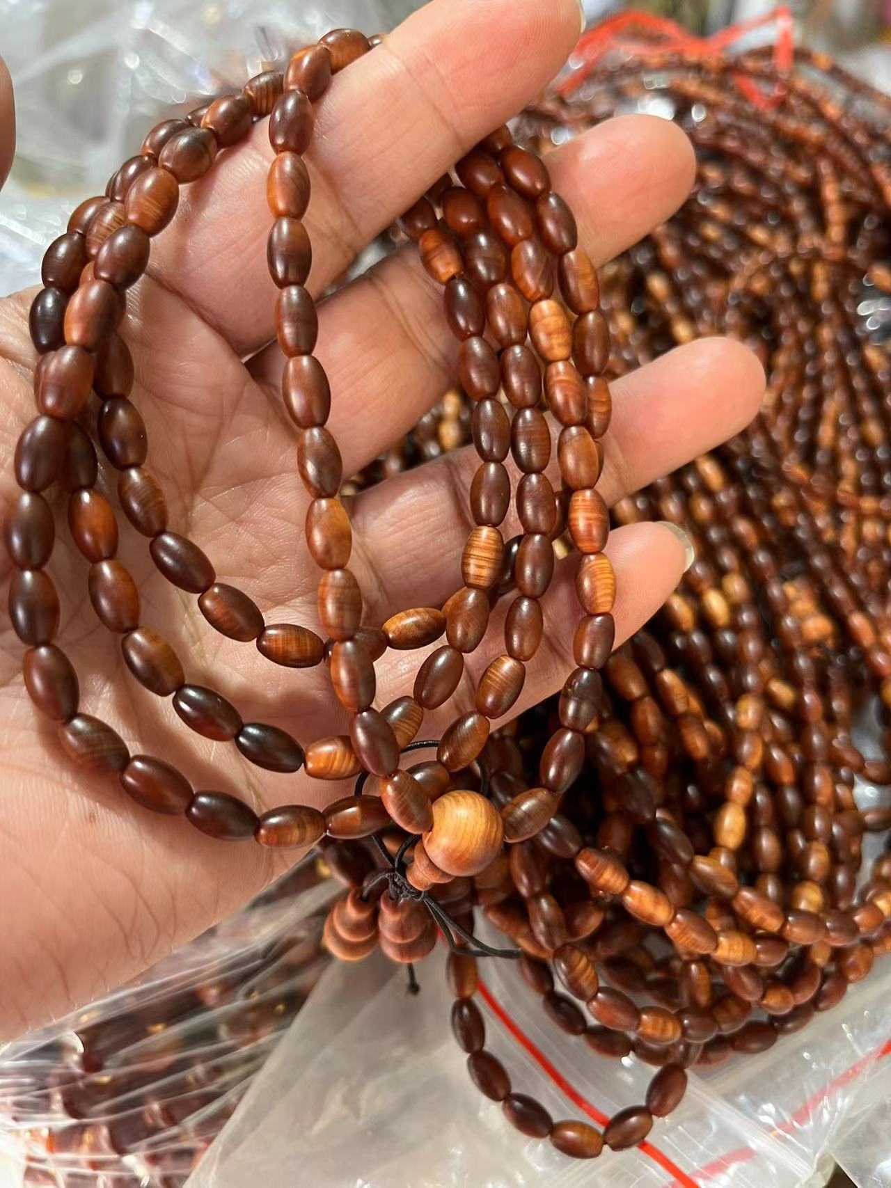 Black Oil High Density Wooden Prayer Beads Gentiana Pattern Bracelet