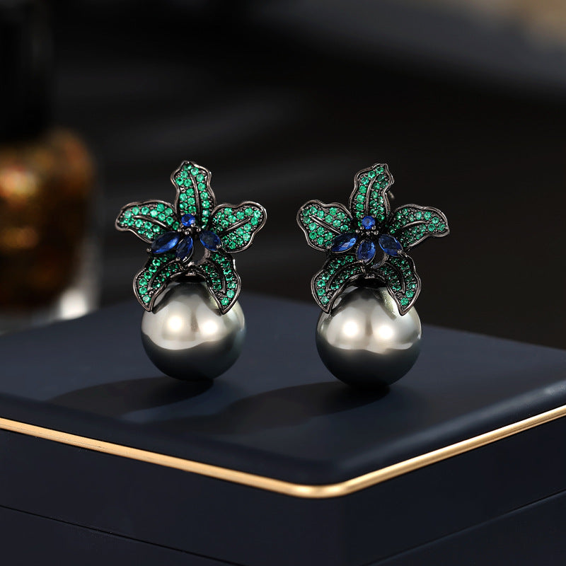 Women's Retro Exaggerated Fairy High-grade Light Luxury Elegant Graceful Lily Stud Earrings