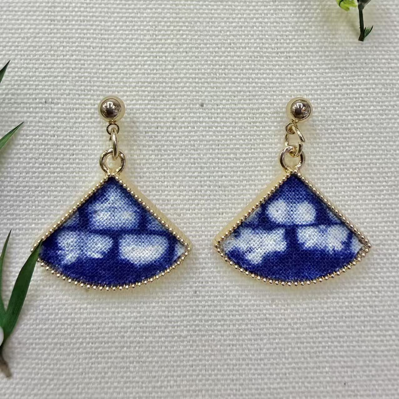 Yunnan Dali Ethnic Style Blue Dyed Stud Earrings