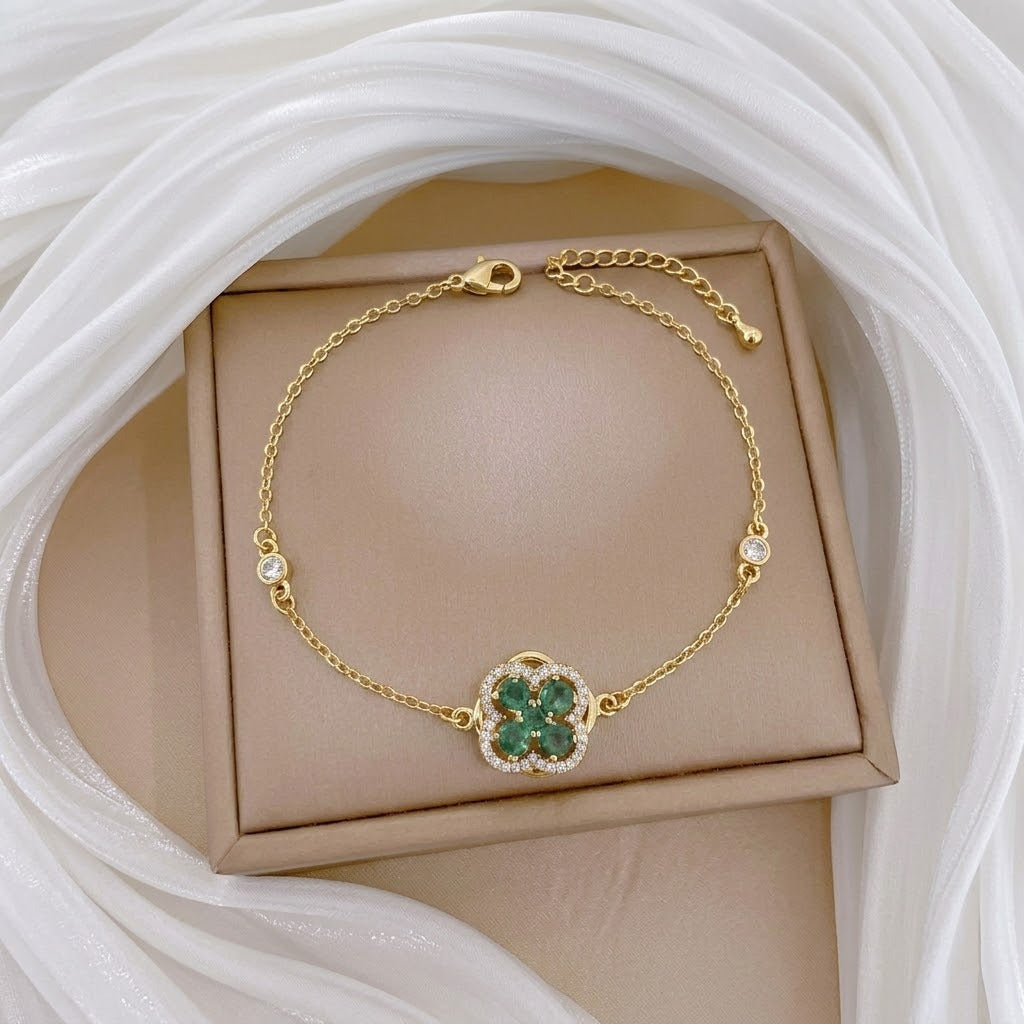 Design Rotating Bauhinia Zircon Flower Gas Clavicle Chain Necklace