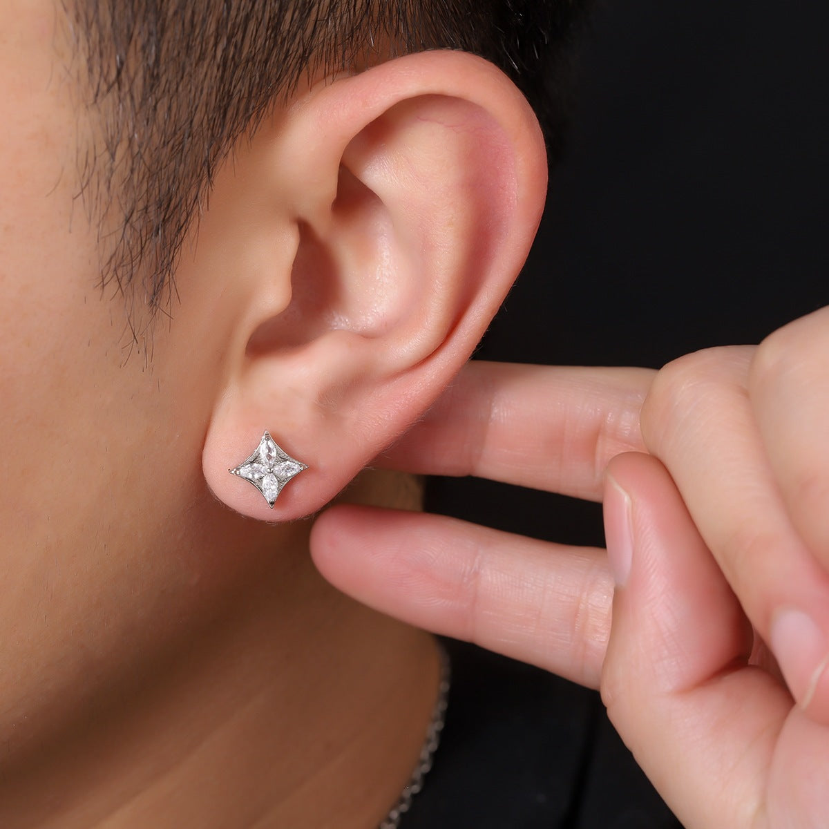 Men's & Women's Flash Zircon Light Luxury High-grade Fashion Stud Earrings