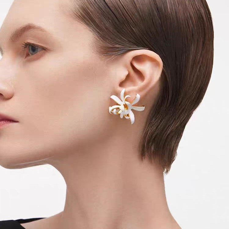 Women's Zhang Flower Stylish Enamel Light Luxury Stud Earrings