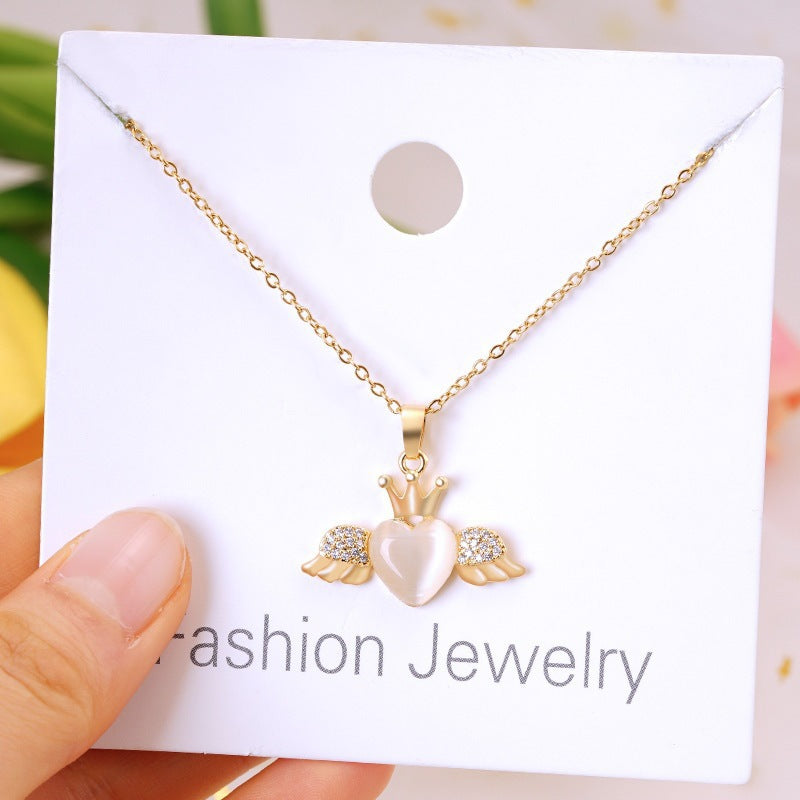 Women's Summer Fashion Heart For Design Simple Light Luxury Cold Style Necklaces