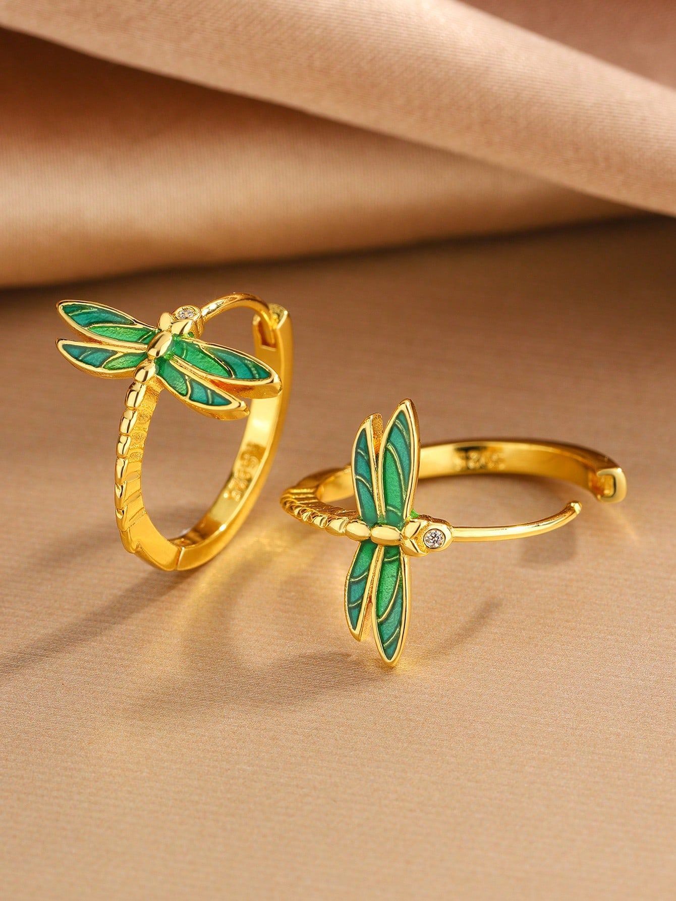 Elegant Dripping Small Dragonfly Hoop Versatile Rings