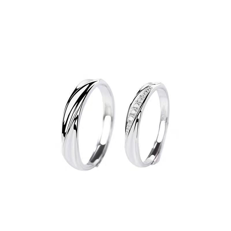 Women's & Men's Fashion Simple Couple Token Commemorative Niche Rings