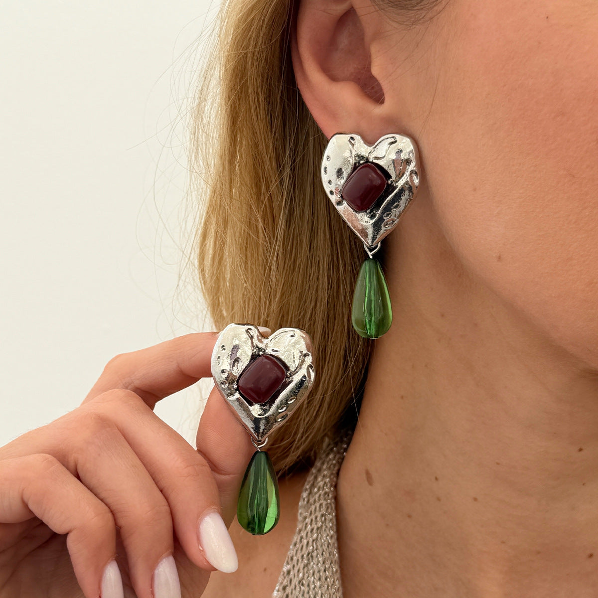 Women's Thread Geometric Round Ear Simple Blooming Resin Stud Earrings