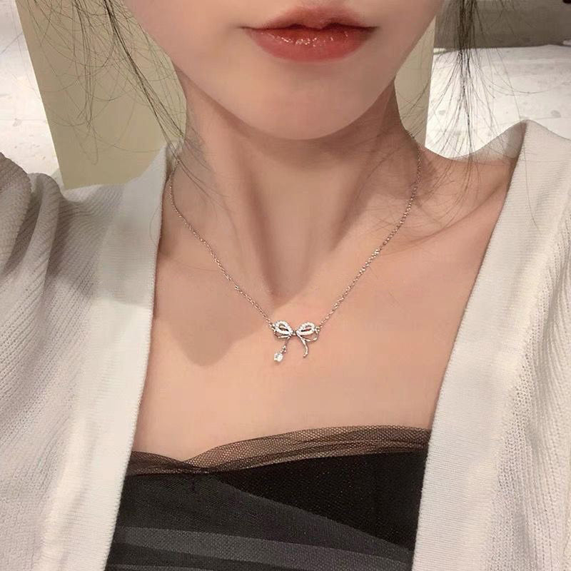 Women's Light Luxury Sier For Design High-grade Fur Fashion Necklaces
