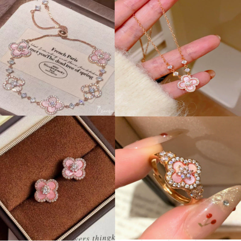 Imitation Pink Shell Four-leaf Flower Ear Drawable Graceful Fashionable Clavicle Bracelet