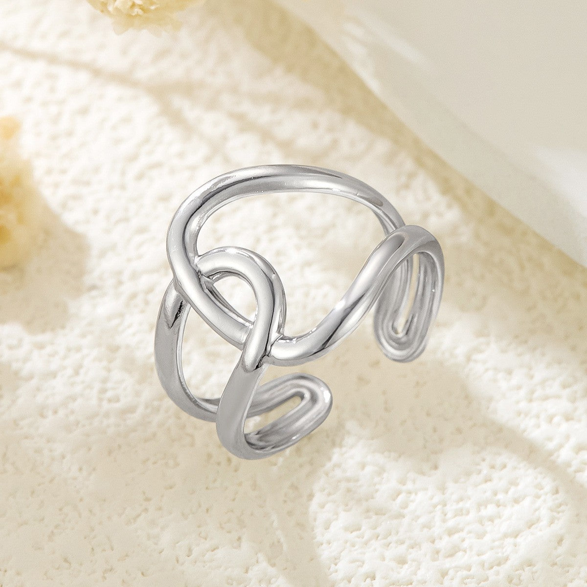 Stainless Steel Irregular Line Love Heart-shaped High-grade Ring