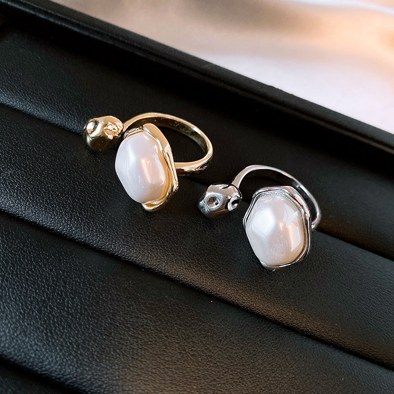 Women's Open-end Pearl Design Index Finger Fashion Ring