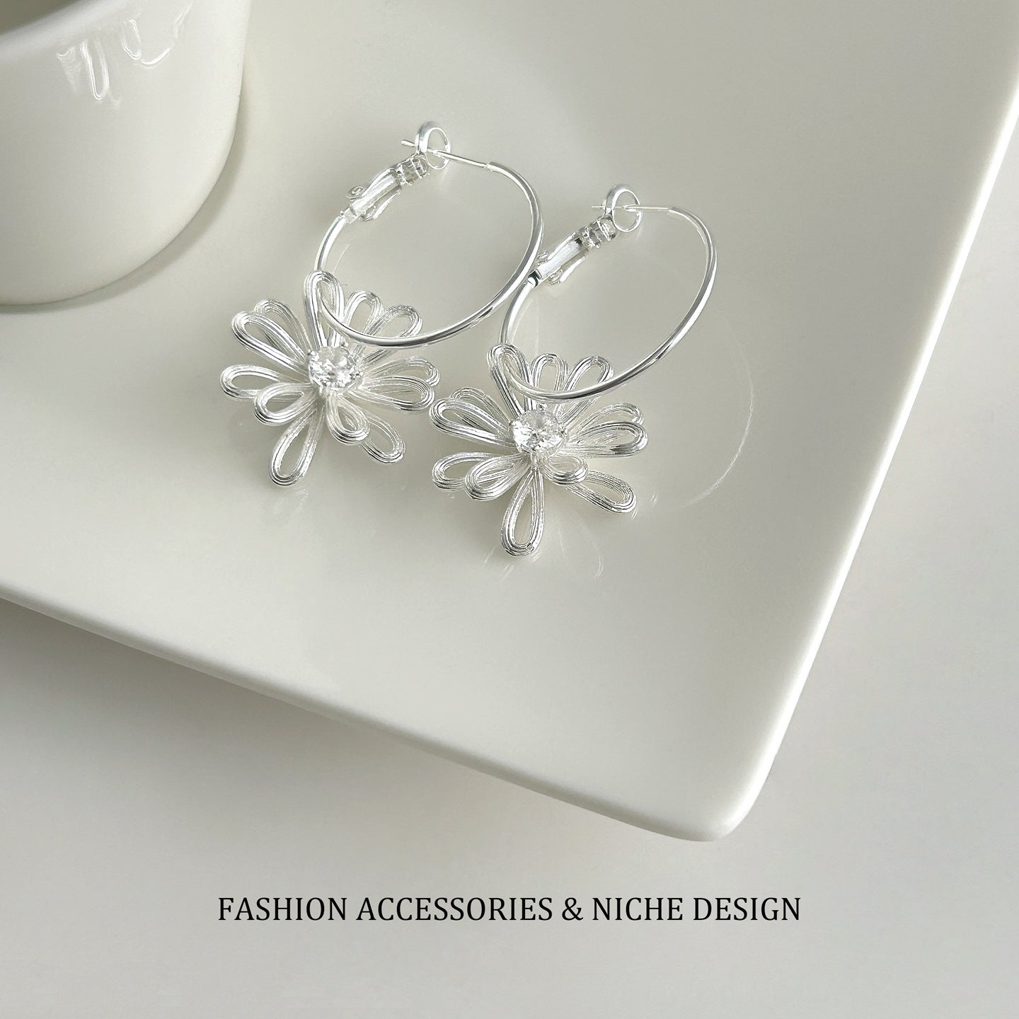 Chinese Style Hollow Daisy Flower Eardrops Exquisite Dignified Design Rings