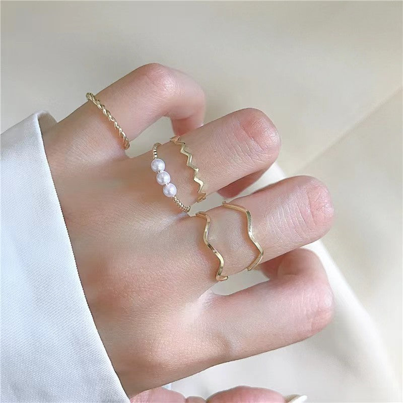 Women's Knuckle Suit Sets Love Heart-shaped Design Rings