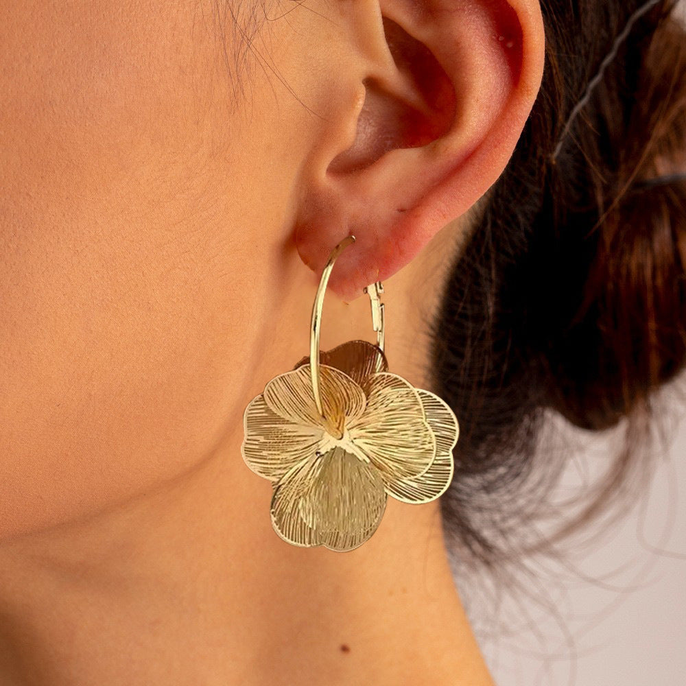 Luxury High-grade Flower Niche Personality Trendy Design Earrings