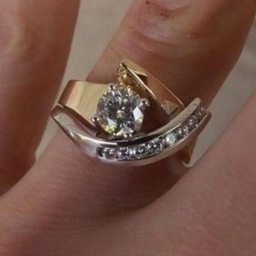 Women's Twisted Arm Diamond Retro Affordable Luxury Design Sense Rings