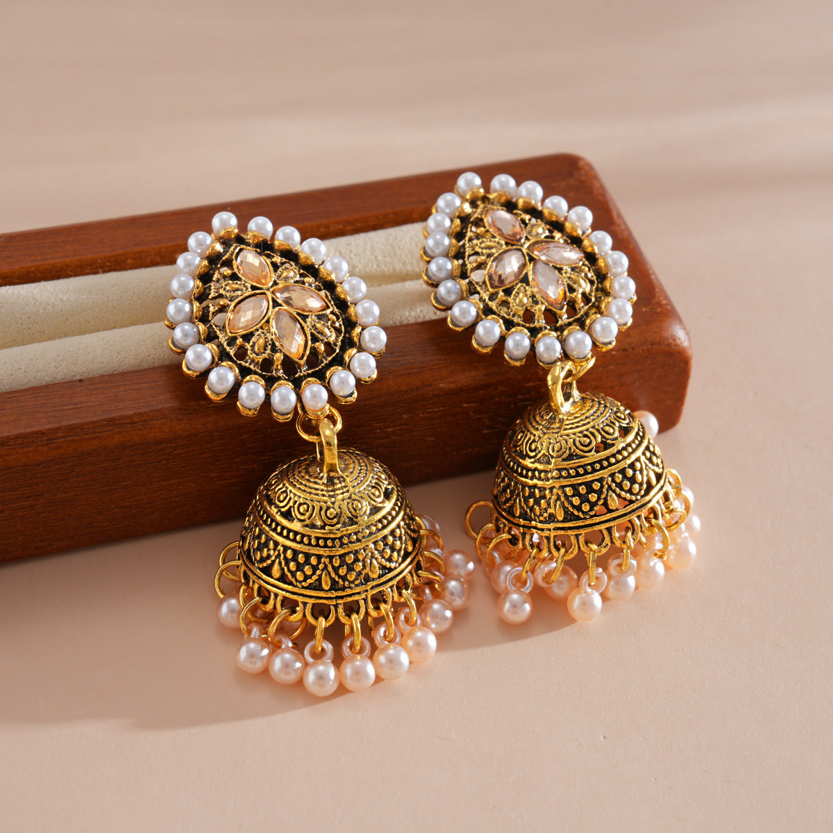 Rhinestone Pearl Water Drop Eardrops Light Luxury High-grade Ethnic Rings