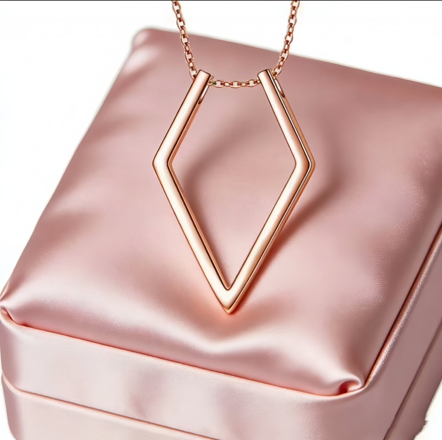Stainless Steel Diamond Design Simple Bracket Necklace