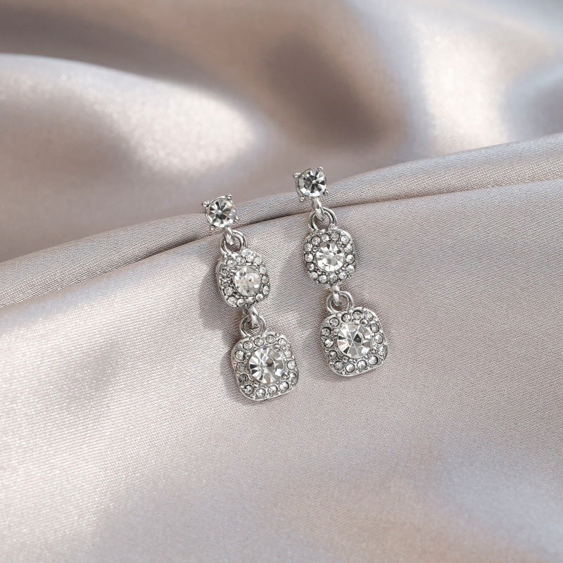 Women's Needle High-grade Super Flash Zircon Light Luxury Refined Grace Earrings