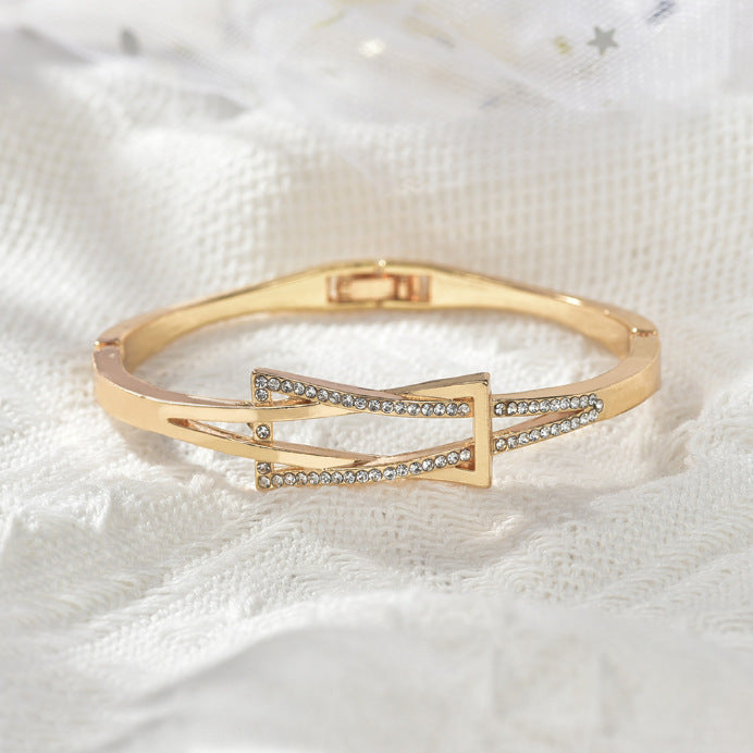 Women's Style Simple Cross Geometric Heart Shape Bracelet