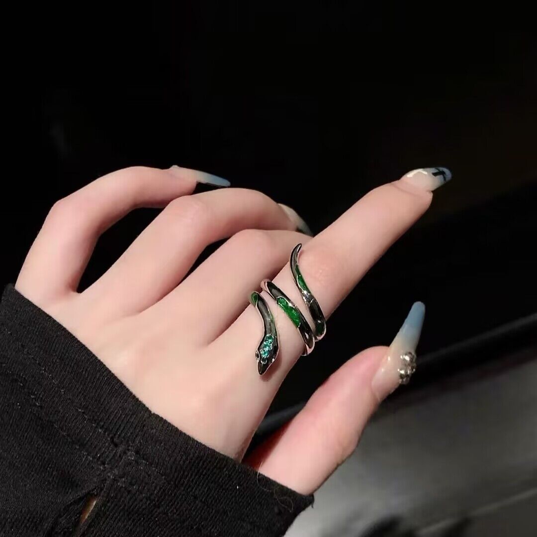 Smart Pet On Fingertips Simulated Snakes Knuckle Personality Rings
