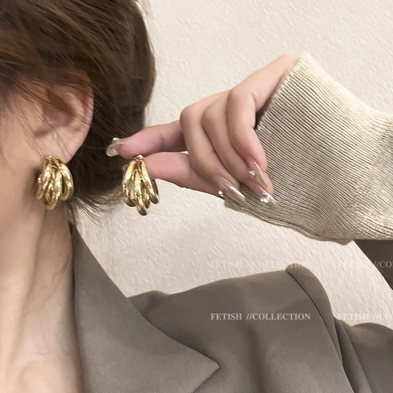 Women's Exaggerated Geometry Metal Circle Tassel Light Luxury High-grade Elegant Ear Earrings