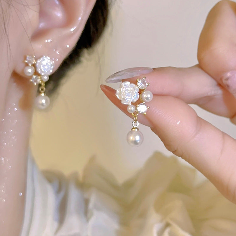 Women's Sier Needle Light Luxury Minority Pearl Flower For Trendy Fresh Stud Earrings
